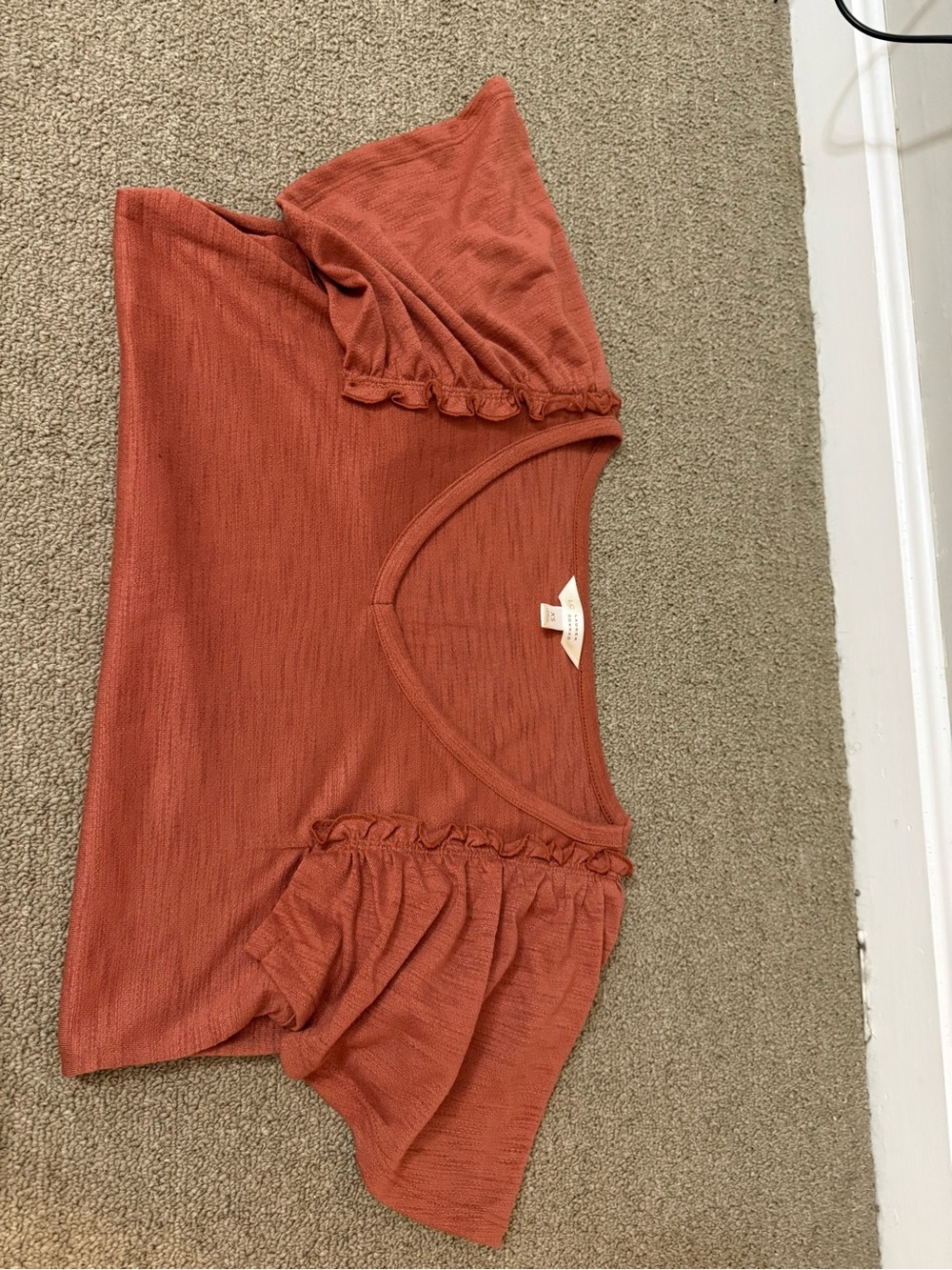 Lightweight Lauren Conrad Rust Orange Ruffle Sleeve Women's Top